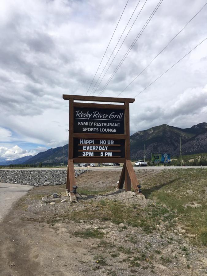 The Kanata Inns Invermere Dış mekan fotoğraf